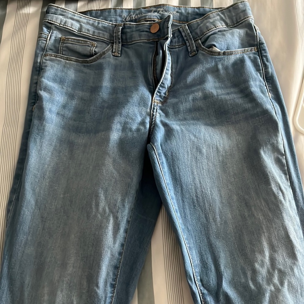 Light jeans